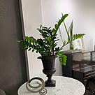 imagem do produto  Jarro Leblon em Ferro Fundido 30cm VF112 Design Clássico e Decorativo