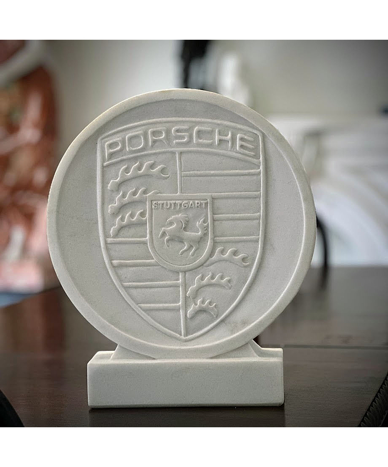 imagem do produto Bras�o Porsche M�rmore Branco 46cm - VRMP369