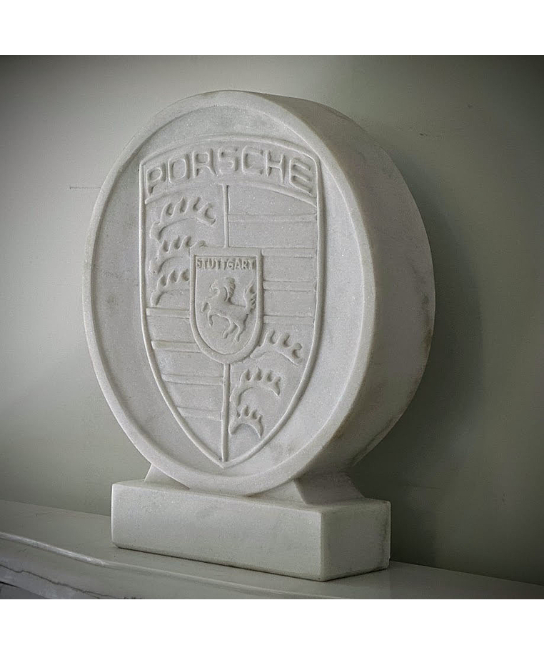 imagem do produto Bras�o Porsche M�rmore Branco 46cm - VRMP369