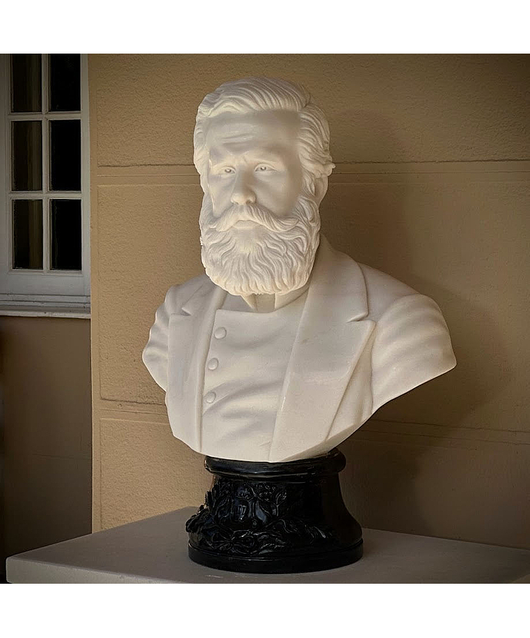 imagem do produto Busto Dom Pedro II em Mármore Branco 70cm BMP084 História e Elegância