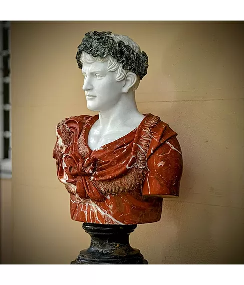 imagem de Busto em M�rmore Caio J�lio C�sar com  Coroa 80cm - BMP037C