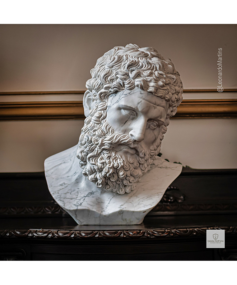 imagem do produto Busto Hércules em Mármore 50cm BMP081C