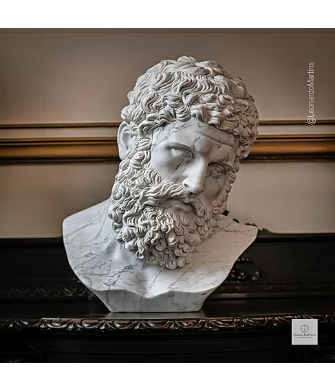imagem de Busto H�rcules em M�rmore Carrara 50cm - BMP081C