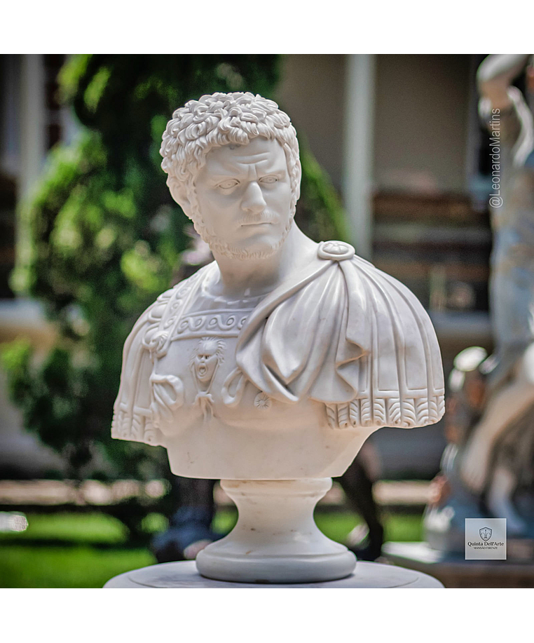 imagem do produto Busto Imperador Caracala em Mármore Branco 60cm BMP066 Escultura Clássica de Alto Padrão