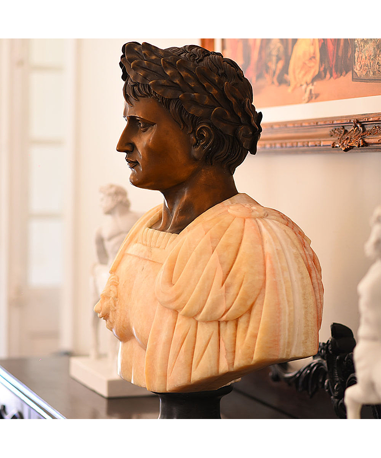 imagem do produto Busto Imperador Romano C�sar em M�rmore Color e Bronze 80cm - BMP073