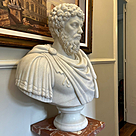imagem do produto Busto Marco Aurélio em Mármore Branco 80cm BMP047 Elegância Atemporal