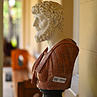 imagem do produto Busto Romano em Mármore 79cm BMP034 Escultura Clássica e Sofisticada