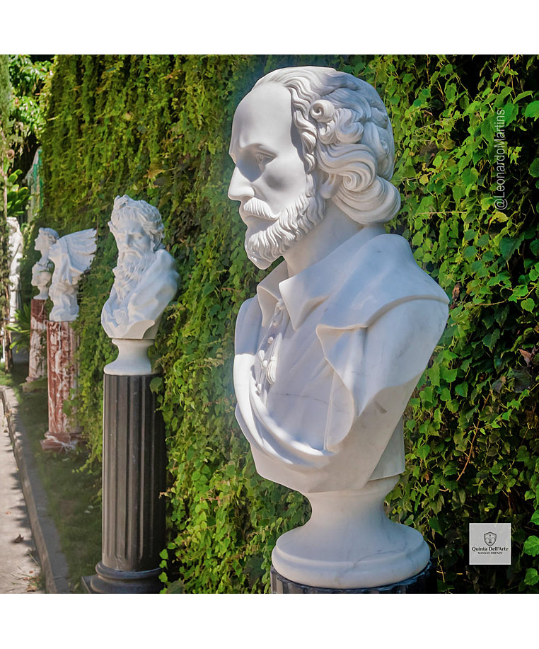 imagem do produto Busto William Shakespeare em Mármore Branco 83cm BMP060 Escultura Clássica Sofisticada