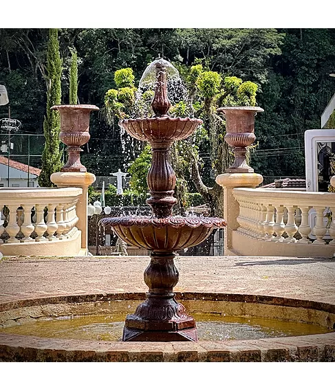 imagem de Chafariz 2 Pratos para Lago Barcelona em Ferro Fundido 135cm - FF126 Design Clássico