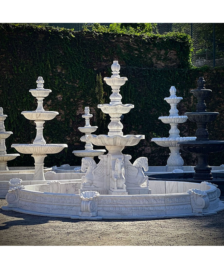 imagem do produto Chafariz 3 Pratos com Lago e Cavalos  Mármore 300cm - FMP210 Alto Padrão