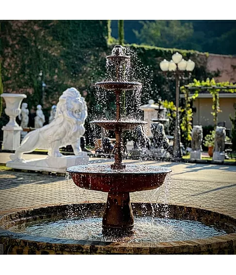 imagem de Chafariz de Ferro Fundido para Jardins 4 Bacias 210cm - FF040 Imponência e Elegância