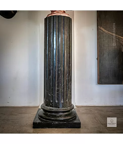 imagem de Coluna Bolzano em M�rmore Preto 100cm - VRMP352