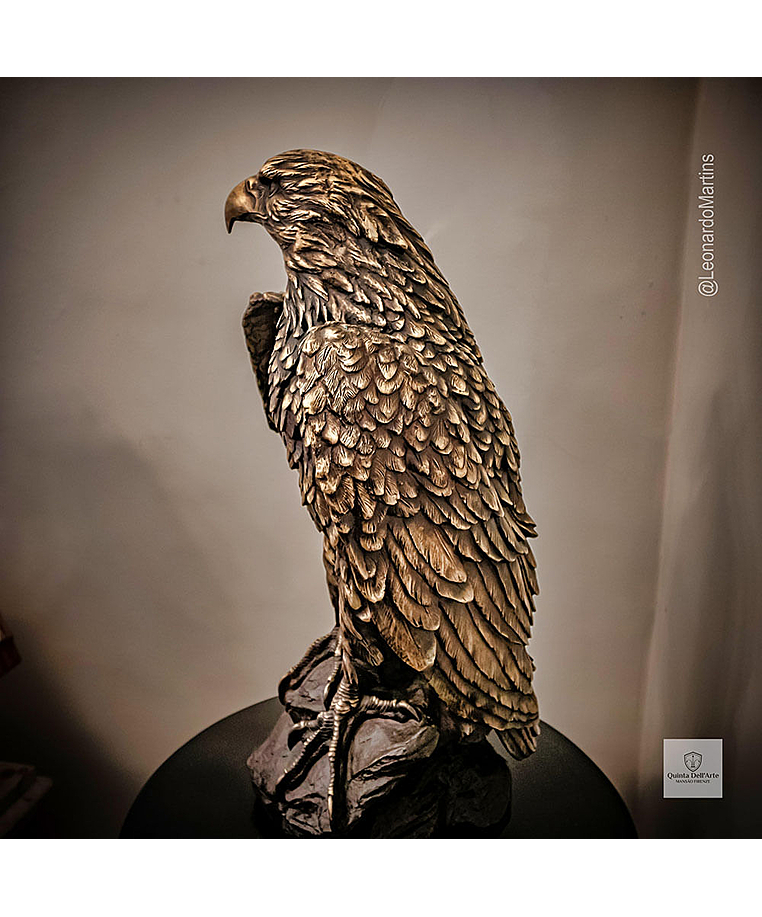 imagem do produto Escultura Águia Real em Bronze 60cm EBZ751 Força e Elegância Natural