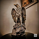 imagem do produto Escultura Águia Real em Bronze 60cm EBZ751 Força e Elegância Natural