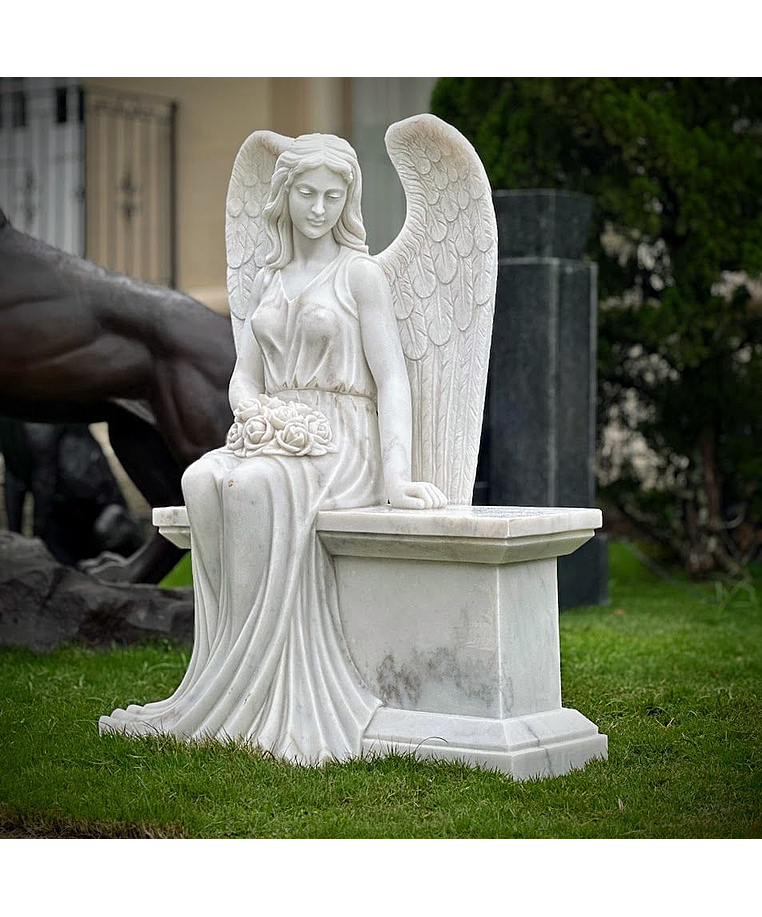 imagem do produto Escultura Anjo Sereno M�rmore Branco 110cm - EMP747