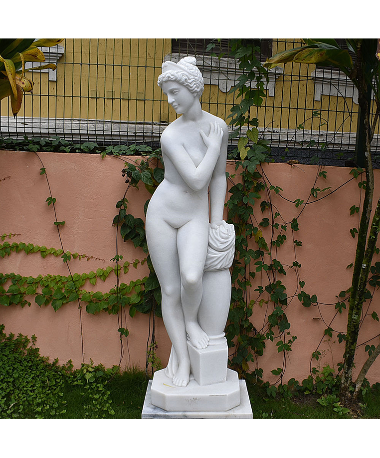 imagem do produto Escultura Banhista 160cm  EMP468 Para Jardins e Áreas Externas