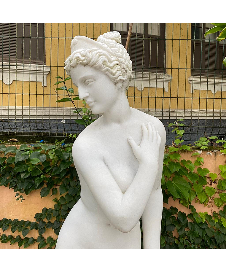 imagem do produto Escultura Banhista 160cm  EMP468 Para Jardins e Áreas Externas