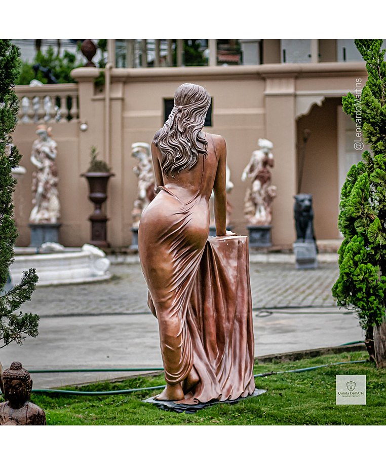 imagem do produto Escultura Bella Dona Bronze 160cm  - EBZ697