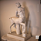 imagem do produto Escultura Centauro em Mármore Branco 50cm EMP614 Arte e Mitologia