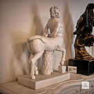 imagem do produto Escultura Centauro em Mármore Branco 50cm EMP614 Arte e Mitologia