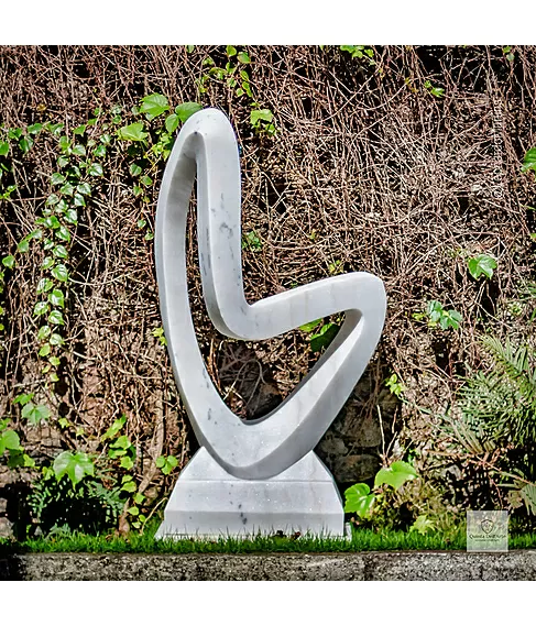 imagem de Escultura Curva Eterna M�rmore Branco 100cm - EMP744