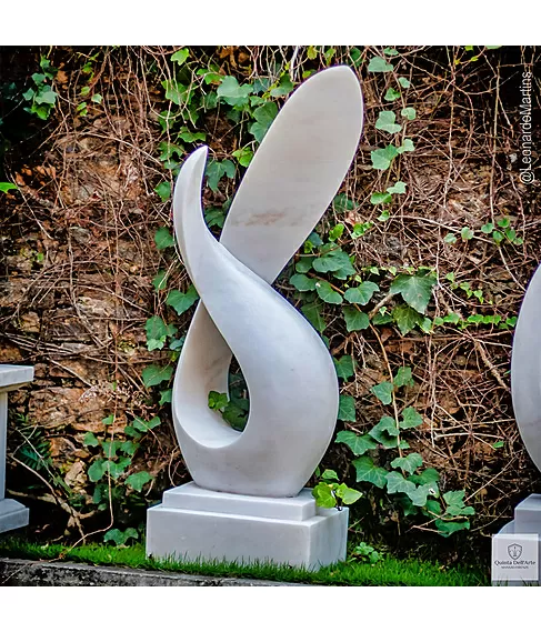 imagem de Escultura Curva Majestosa Mármore Branco 120cm - EMP729 Design Sofisticado