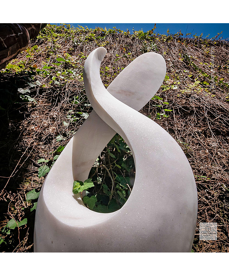 imagem do produto Escultura Curva Majestosa Mármore Branco 120cm - EMP729 Design Sofisticado