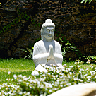 imagem do produto Escultura de Buda Sentado em M�rmore Branco 60cm - EMP132