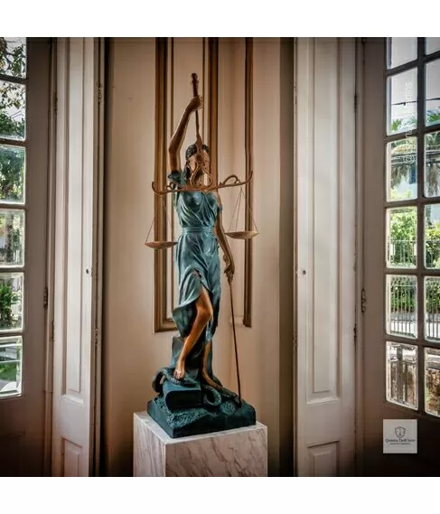 imagem de Escultura Deusa da Justi�a em Bronze 128cm - EBZ754