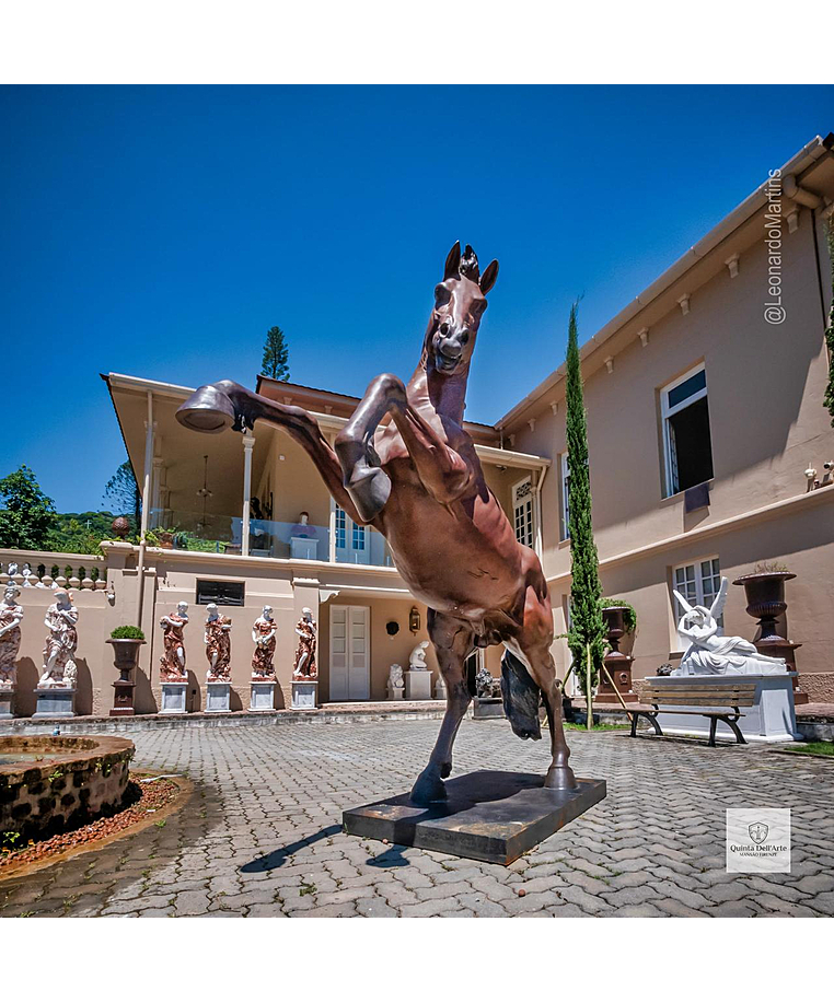 imagem do produto Escultura em Bronze Cavalo Bardigiano 300cm - VRBZ350