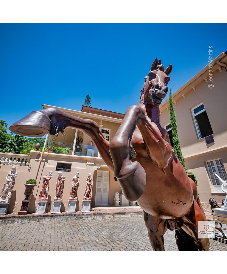 imagem do produto Escultura em Bronze Cavalo Bardigiano 300cm - VRBZ350