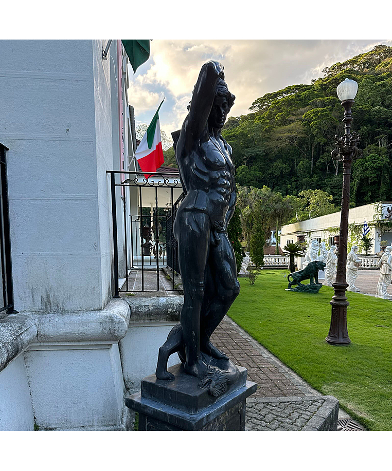 imagem do produto Escultura em M�rmore Preto Apollo Vencendo 230cm - EMP561