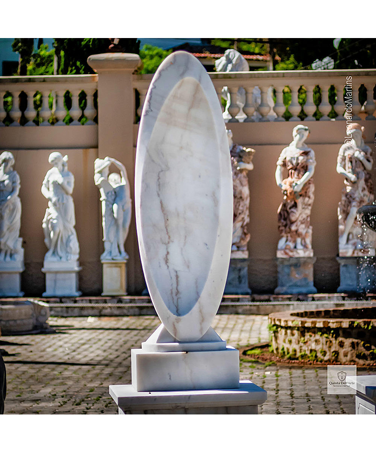 imagem do produto Escultura Essencia Refletida Mármore Branco 160cm - EMP722 Sofisticação e Arte