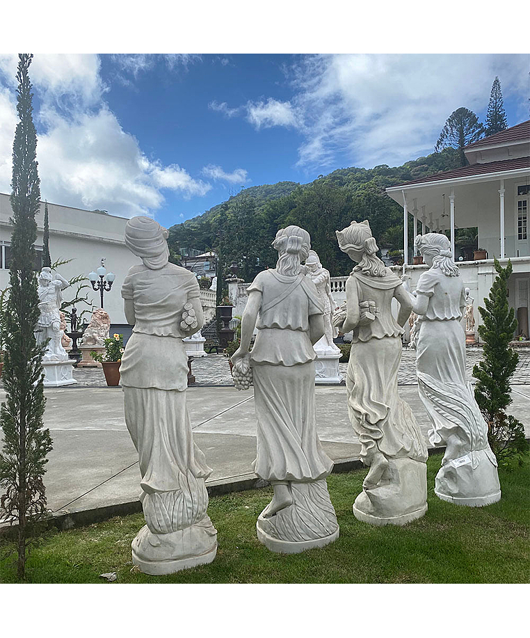 imagem do produto Escultura Esta��es do Ano 160cm - EML412
