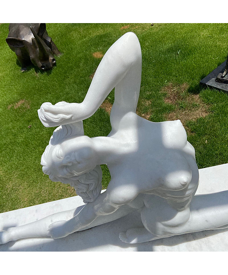 imagem do produto Escultura Feminina Contempôranea 100cm - EMP582 Arte Moderna