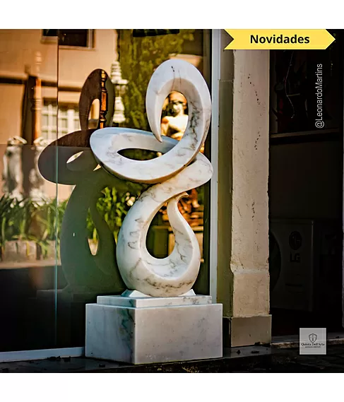 imagem de Escultura Fluxo Cont�nuo M�rmore Branco 150cm - EMP743