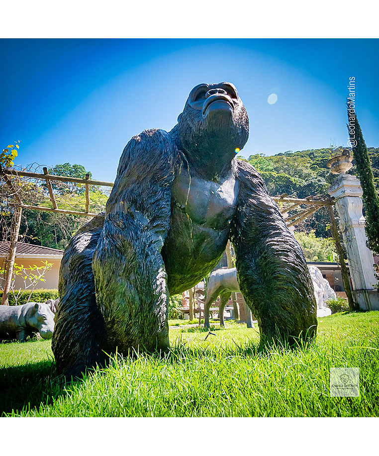 imagem do produto Escultura Gorila Alfa em Bronze 85cm - EBZ750