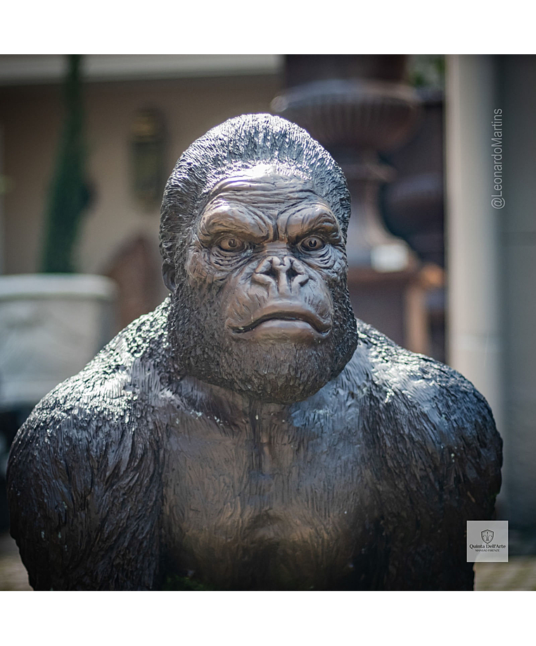 imagem do produto Escultura Gorila de Bronze Andando 105cm - EBZ710