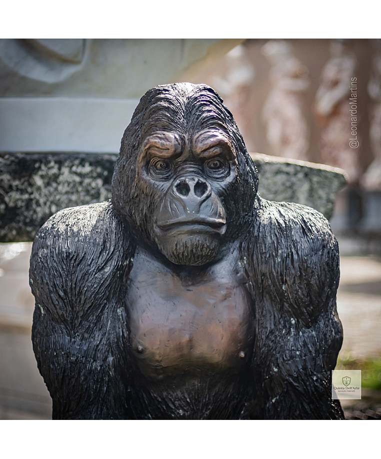 imagem do produto Escultura Gorila de Bronze Sentado 90cm - EBZ709 Elegância e Força