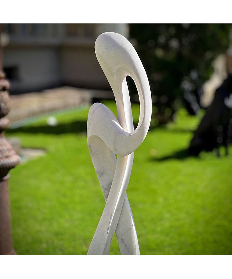 imagem do produto Escultura Harmonia Real Mármore Branco 120cm - EMP735