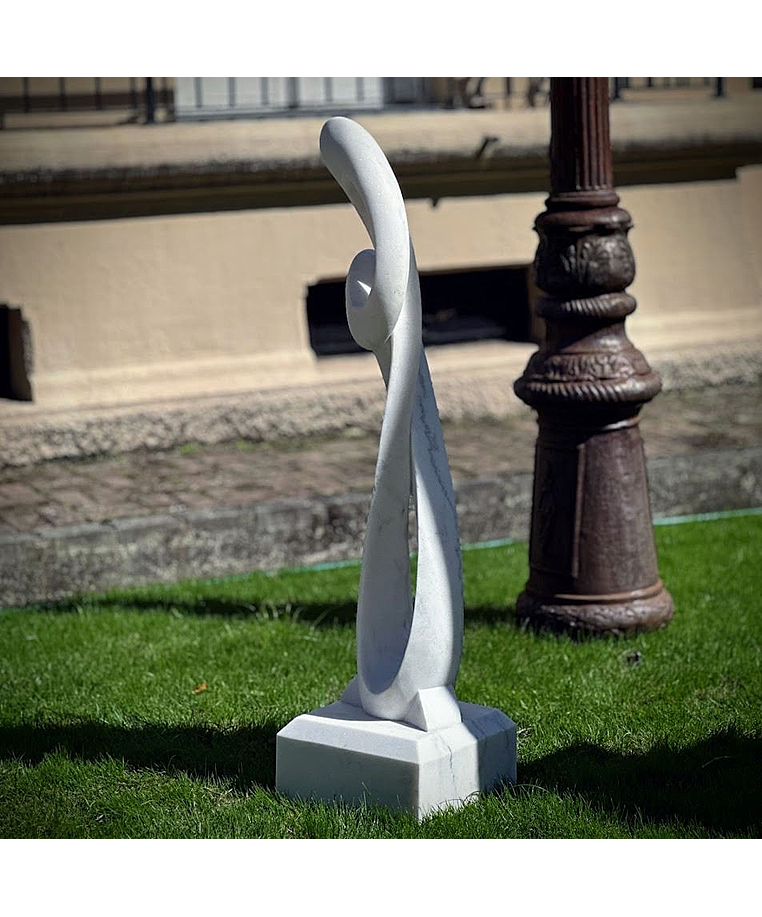 imagem do produto Escultura Harmonia Real Mármore Branco 120cm - EMP735