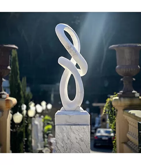 imagem de Escultura Harmonia Real M�rmore Branco 120cm - EMP733