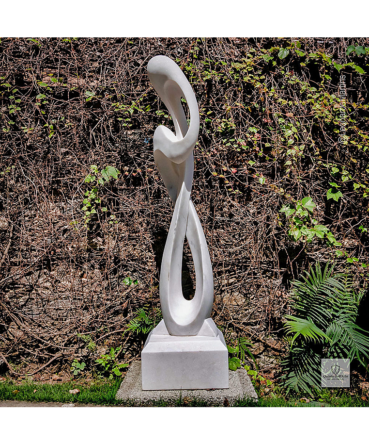 imagem do produto Escultura Harmonia Real M�rmore Branco 120cm - EMP735
