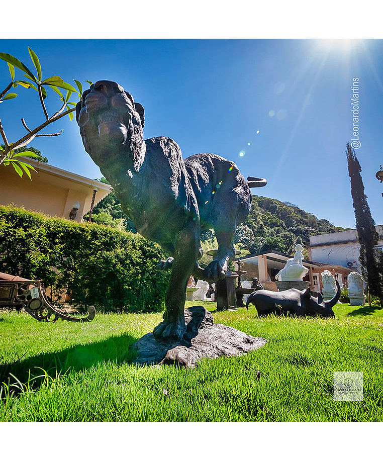 imagem do produto Escultura Impulso Felino em Bronze 134cm - EBZ718 Movimento e Elegância