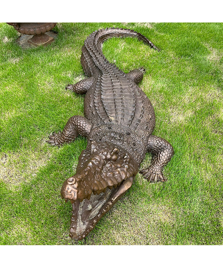 imagem do produto Escultura Jacaré em Bronze 180cm EBZ615 Imponência e Realismo