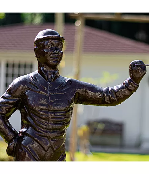 imagem de Escultura Jóquei de Ferro Fundido 115cm - VRF115 Arte e Movimento Clássico