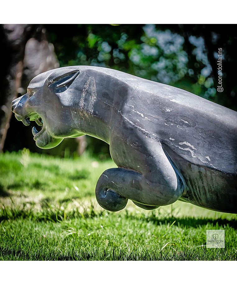 imagem do produto Escultura Jaguar Mármore Preto 46cm - EMP714 Elegância e Força Clássica