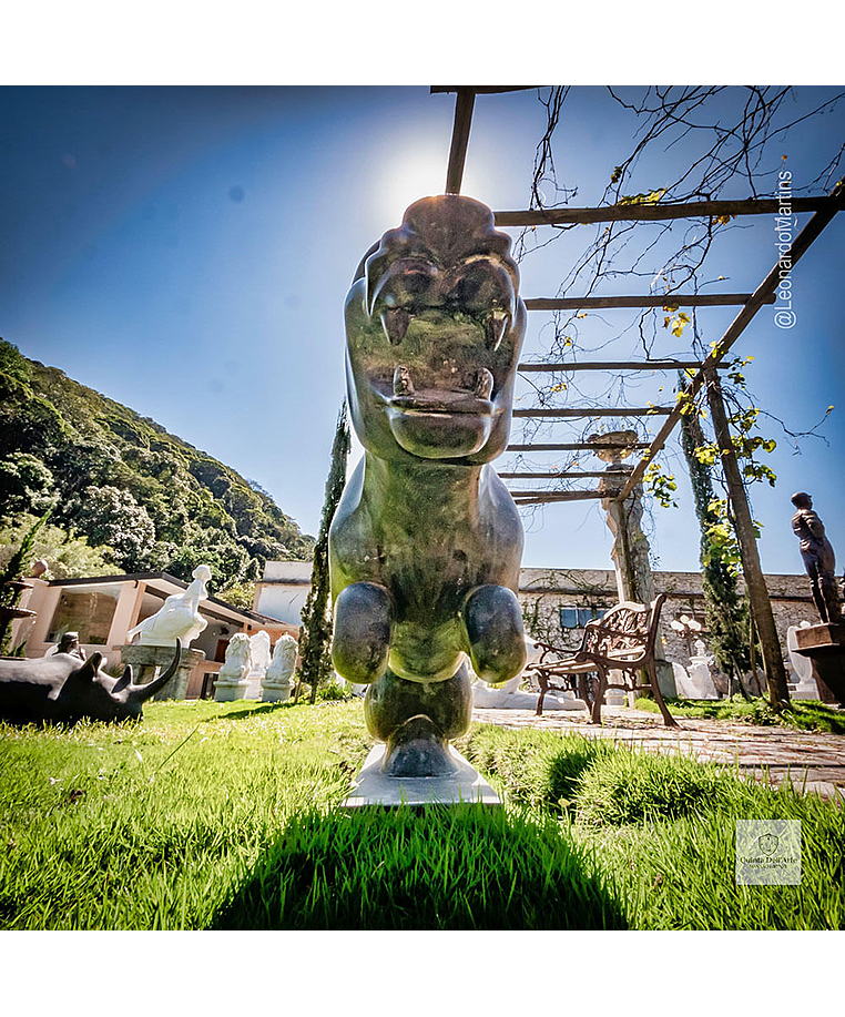 imagem do produto Escultura Jaguar M�rmore Preto 46cm - EMP714
