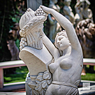 imagem do produto Escultura La Bacchante 150cm - EMP116 Arte Clássica e Sofisticação para Jardins de Luxo