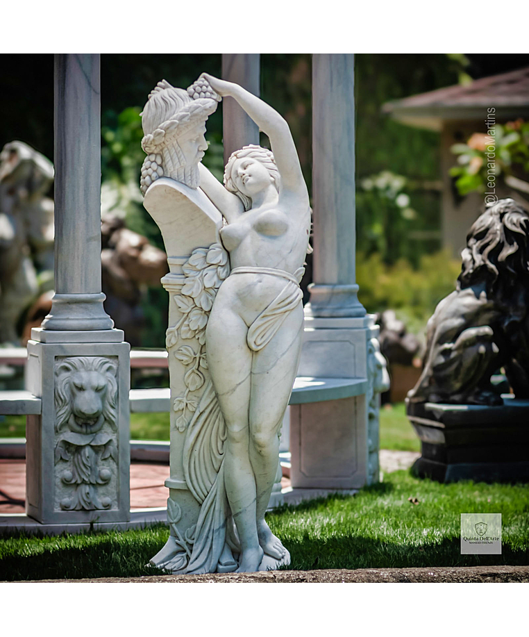 imagem do produto Escultura La Bacchante 150cm - EMP116 Arte Clássica e Sofisticação para Jardins de Luxo